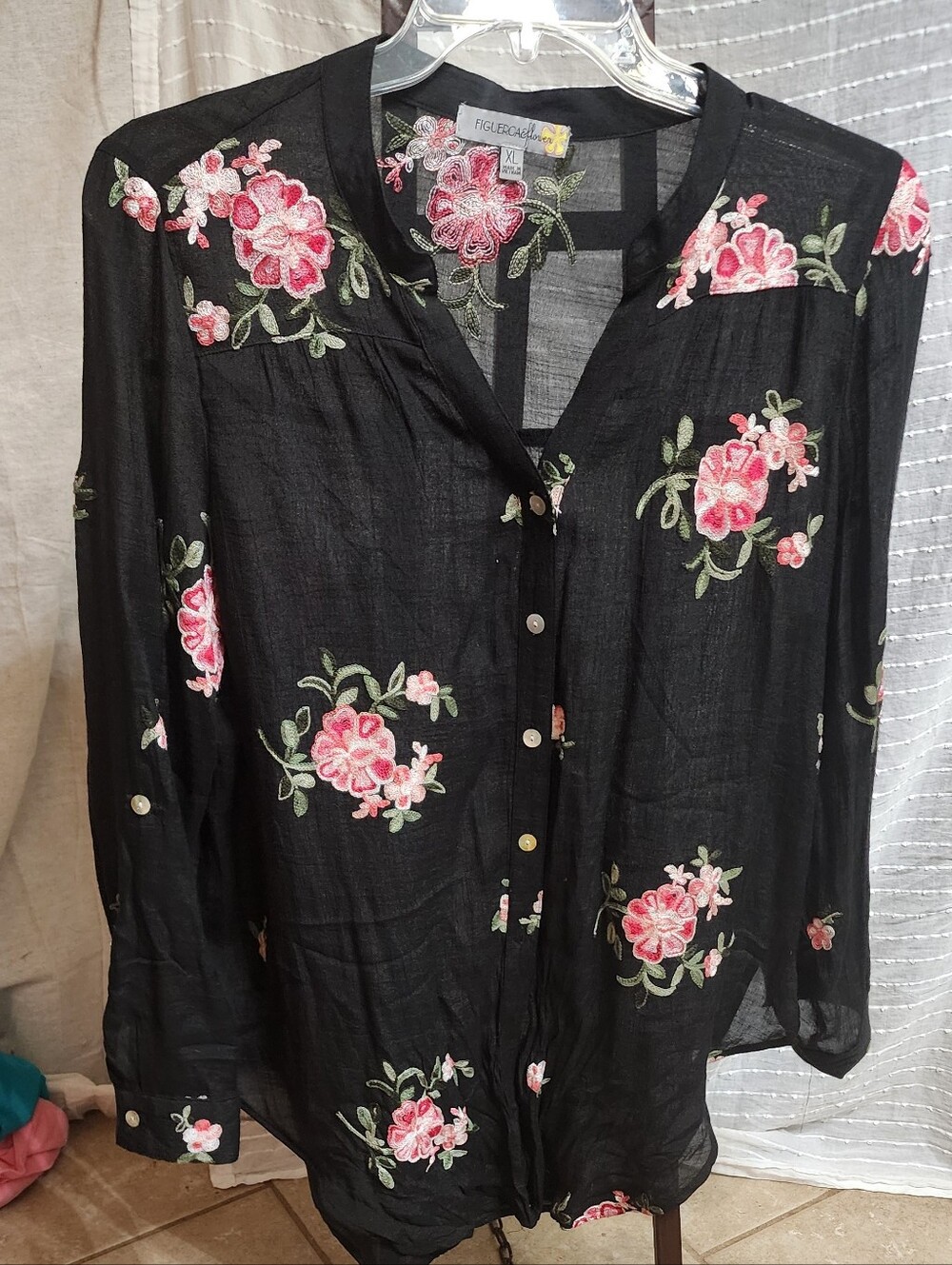Figueroa & Flower Boho Embroidered Floral Blouse Top XL Black Mother of Pearl